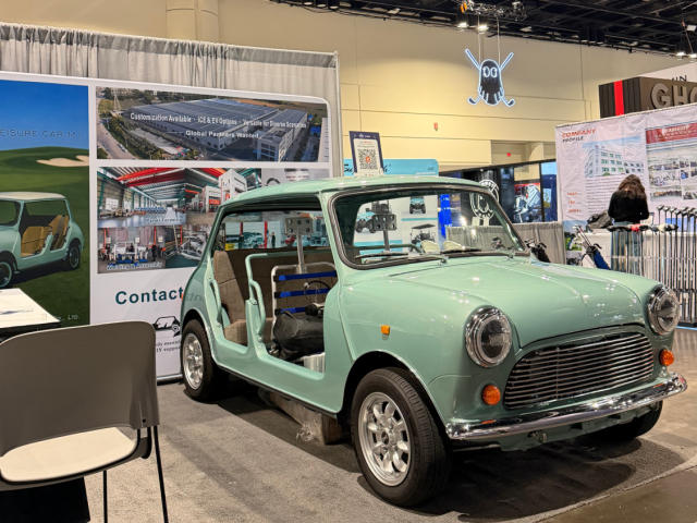 Vintage Mini Leisure Vehicle M1 Makes Its Debut at the 73rd PGA Show